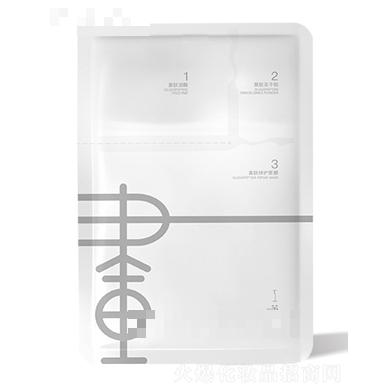 即美優妝品牌管理（上海）有限公司