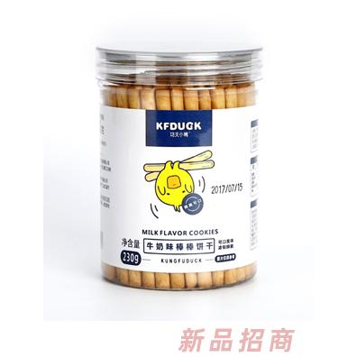 功夫小鴨牛奶什錦水果蔬菜香蕉牛奶味棒棒餅干新包裝230g
